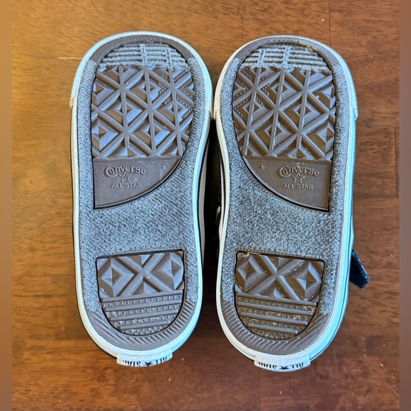 CONVERSE Chuck Taylor All Star Shark Bite Easy-On Toddler Sz 10✨ - Picture 5 of 6